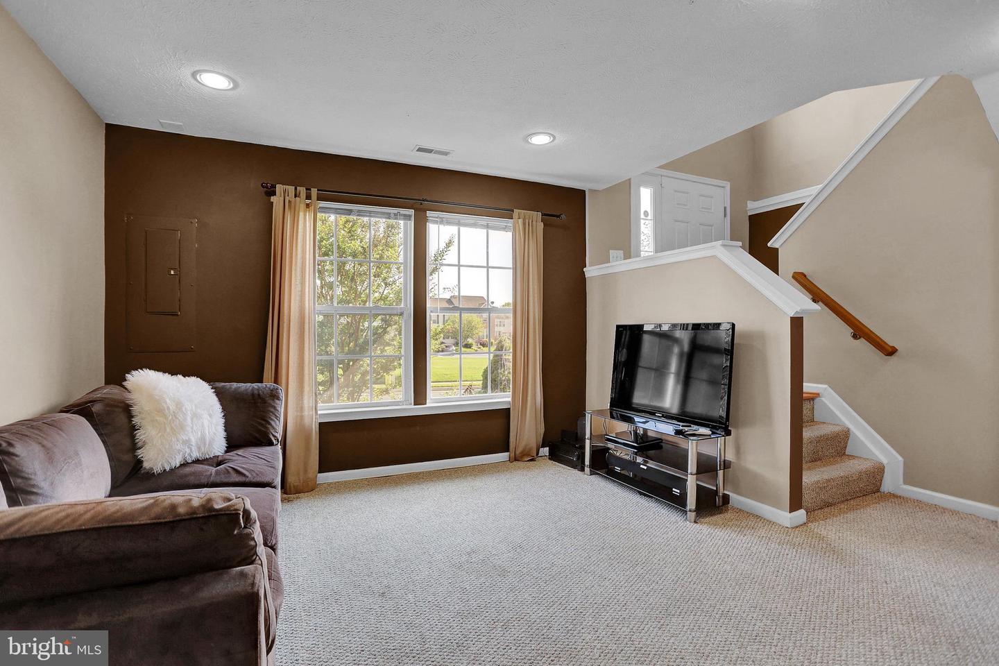 Photo 29 of 36 of 5015 Leasdale Rd townhome