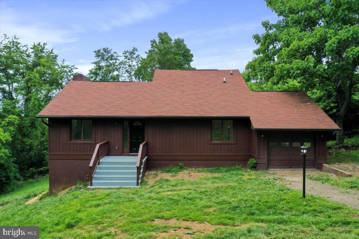 143 Zinn Way