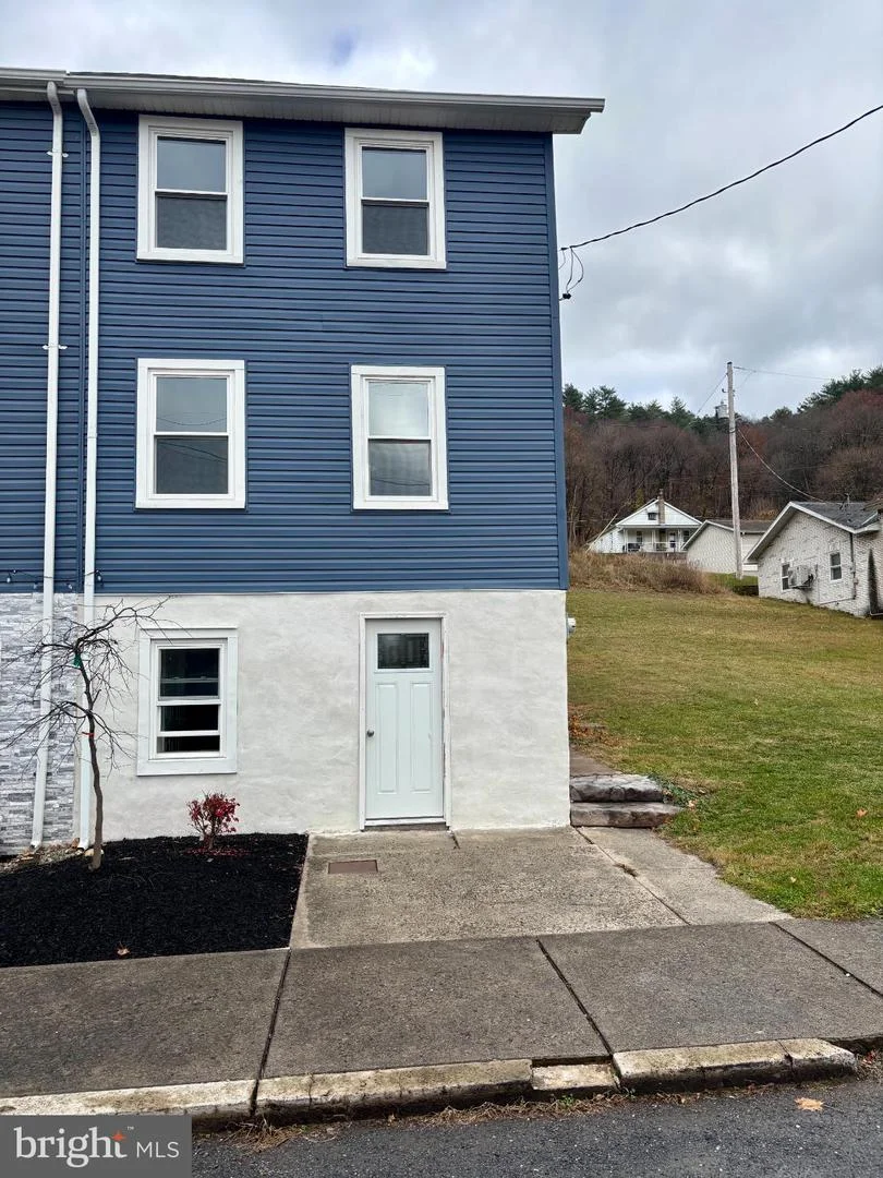 253 Main Street