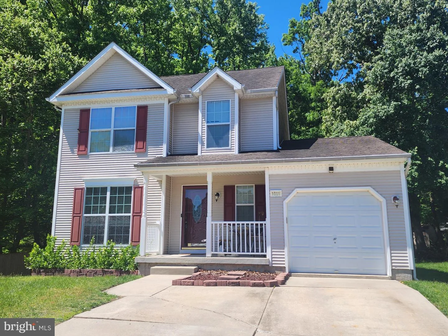 1001 W Viking Court