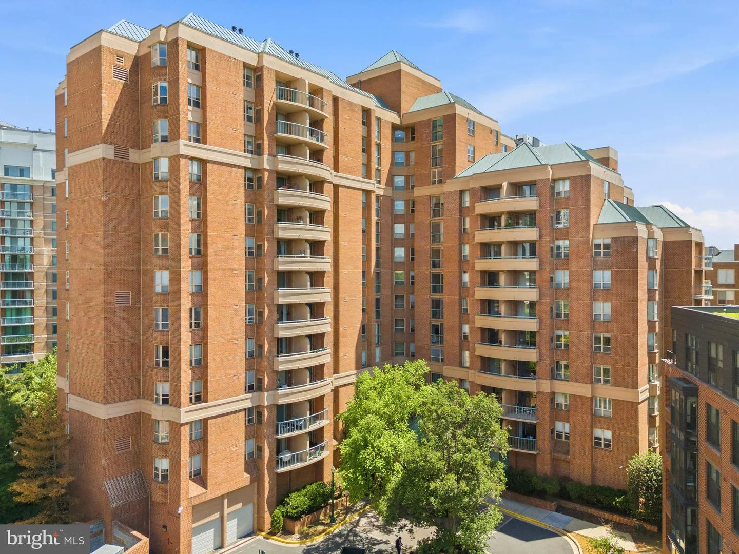 4808 Moorland Lane Unit 607