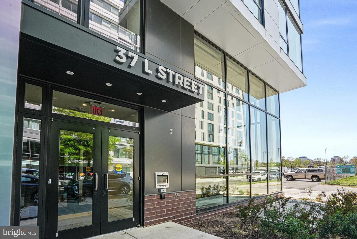 37 L Street SE Unit 101