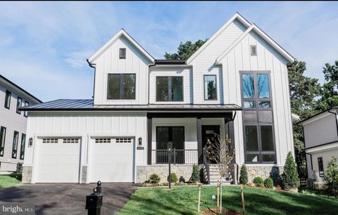 1705 East Ave McLean VA 22101