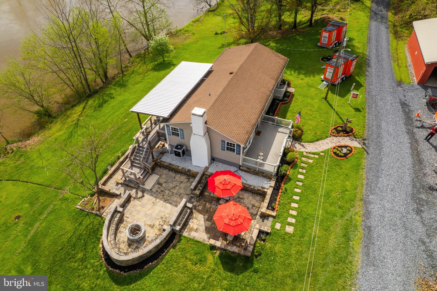 Photo 4 of 69 of 250 Rivermont Acres Rd house