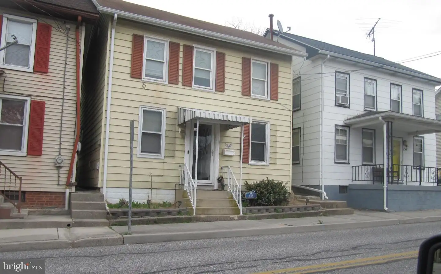148 2nd St