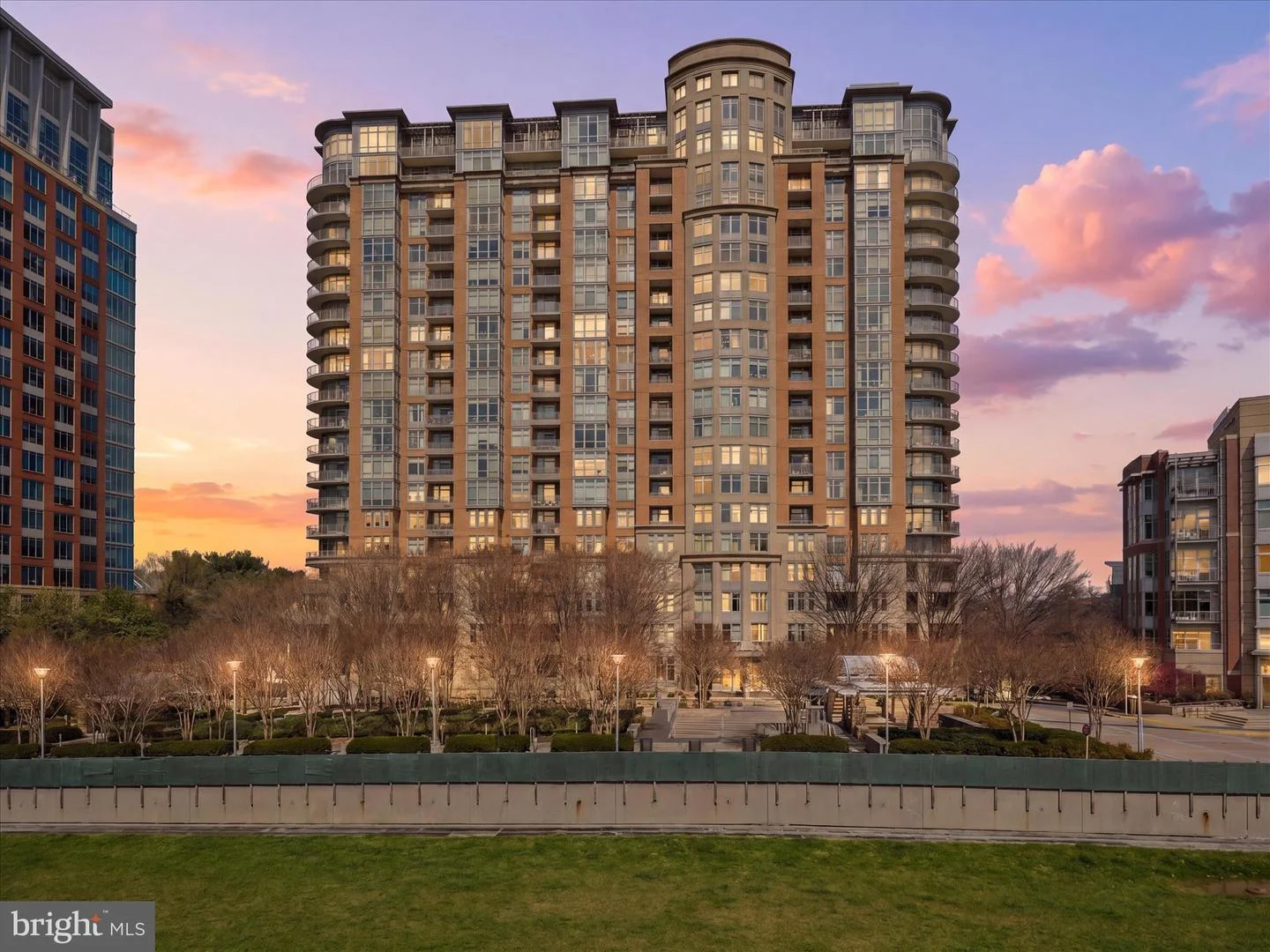 8220 Crestwood Heights Drive Unit 206