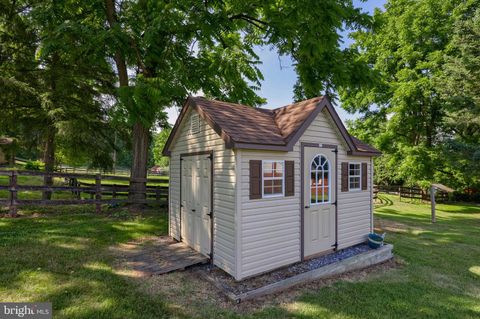 Single Family Residence in Lancaster PA 1384 Villa ROAD 16.jpg