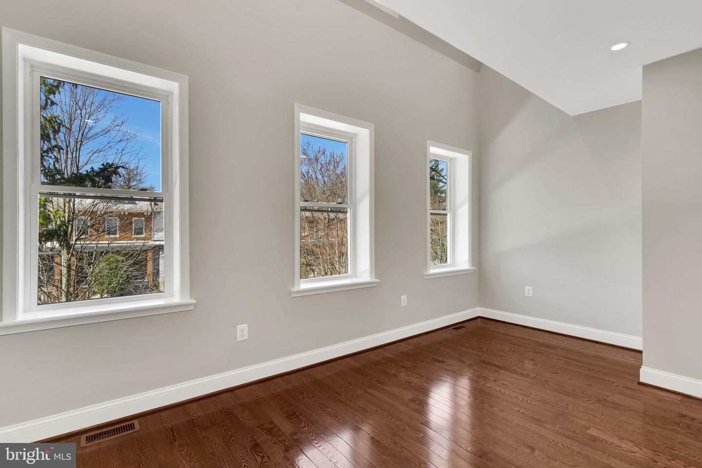 Photo 9 of 26 of 5521 4th St NW townhome