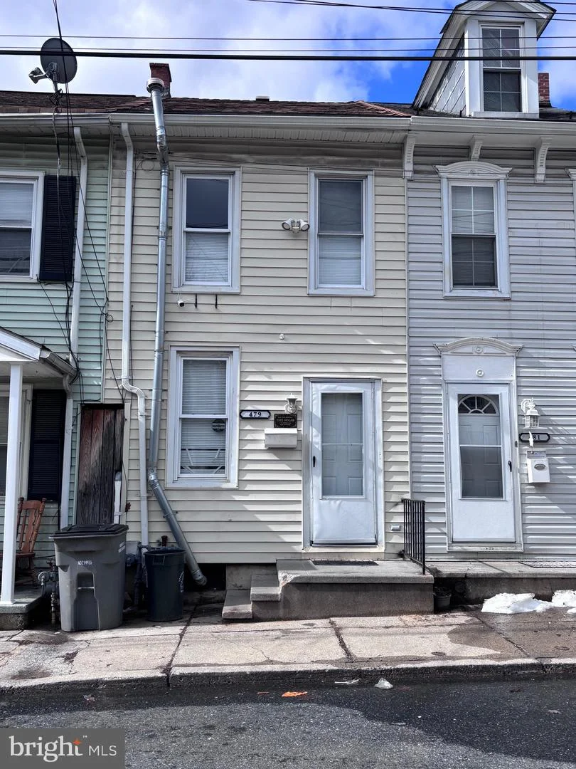 479 N 6th Street