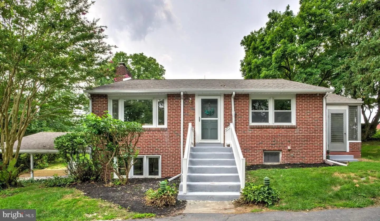 38 Peacock Drive, Lancaster, PA, 17601