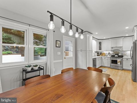 Duplex in Arlington VA 5042 Chesterfield ROAD 7.jpg