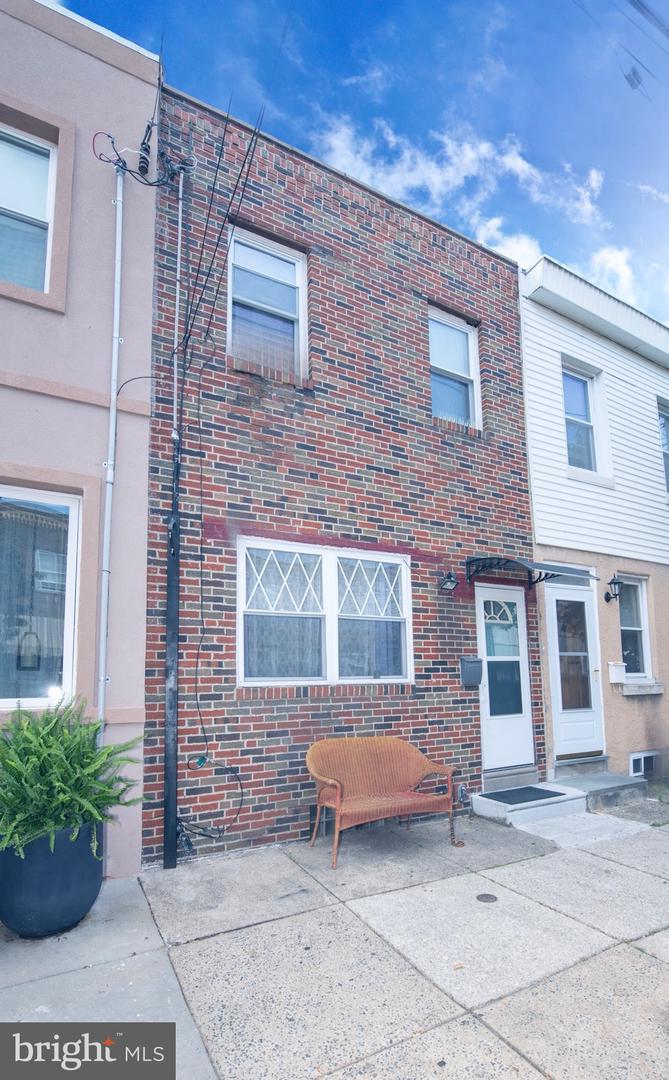 View Philadelphia, PA 19134 townhome