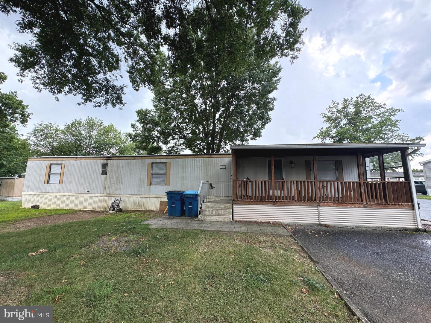 Photo 10 of 25 of 142 David Dr mobile home