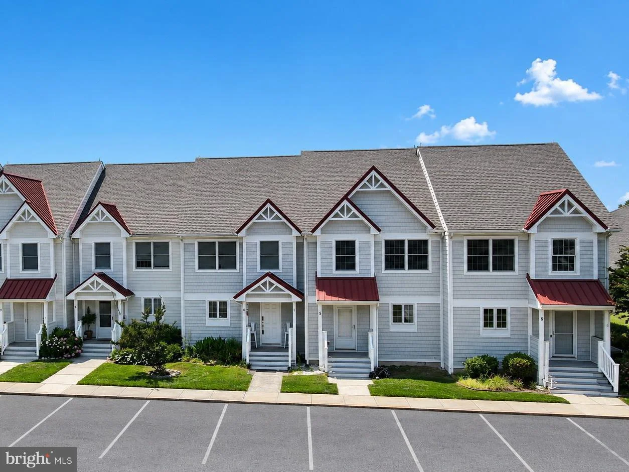 9701 Village Lane Unit 5