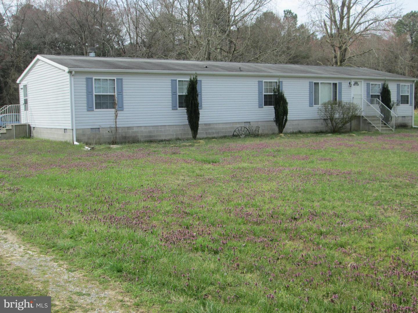 Photo 20 of 55 of 28149 Hickory Hill Rd mobile home