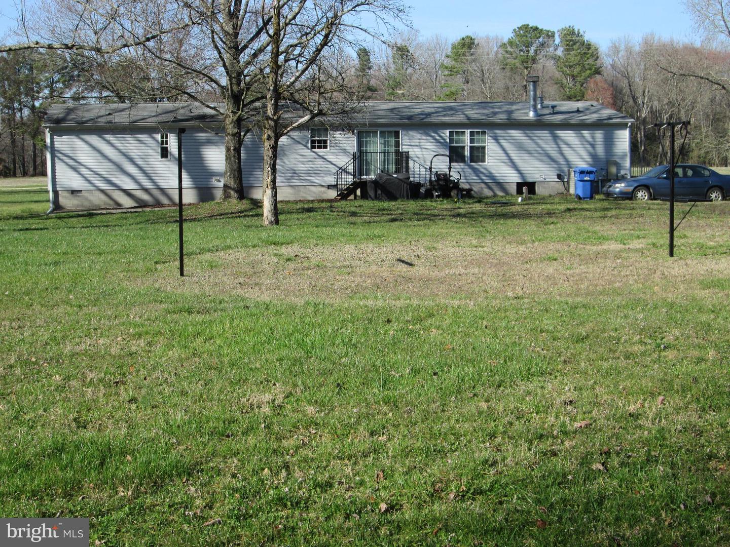 Photo 11 of 55 of 28149 Hickory Hill Rd mobile home