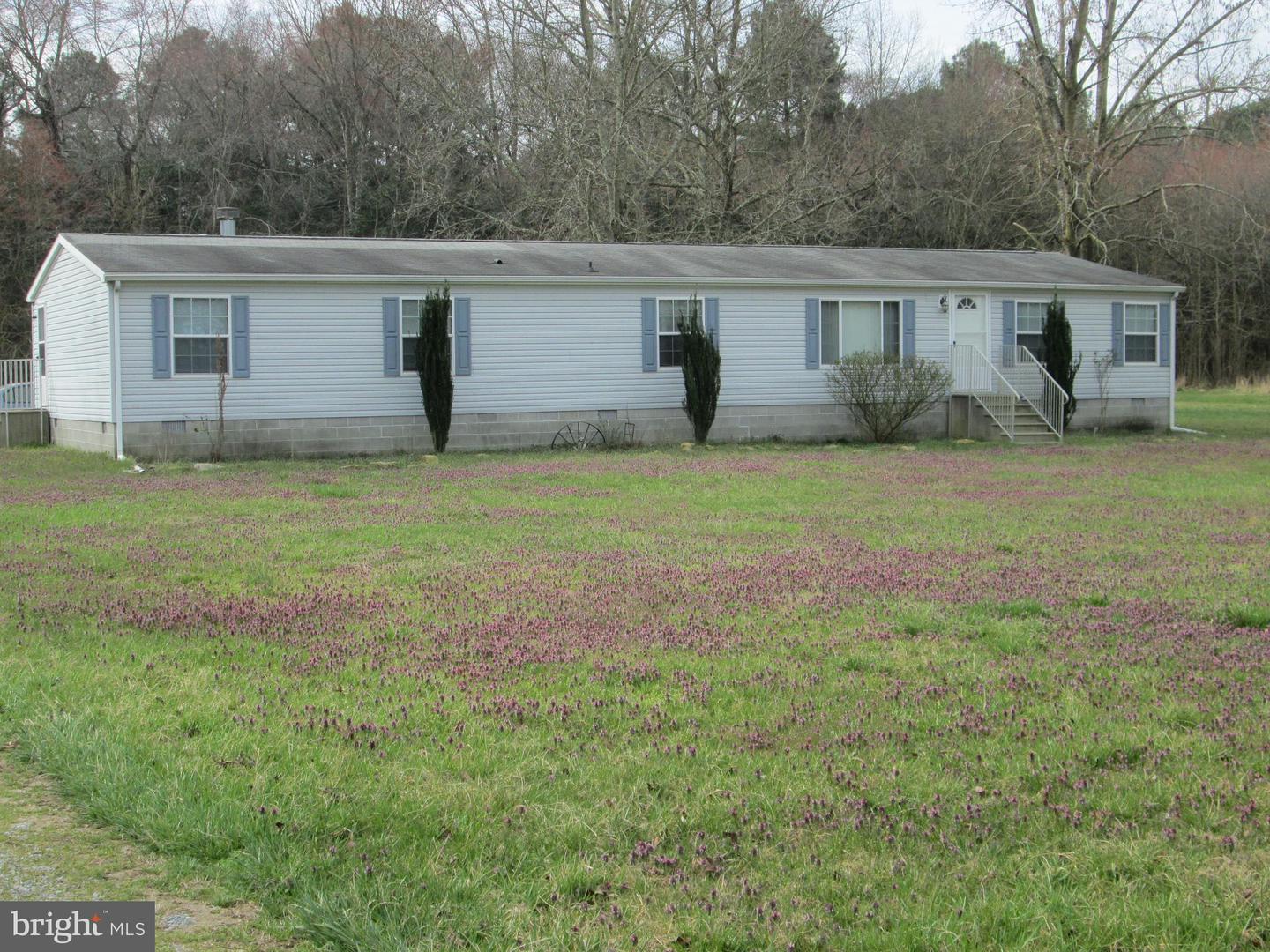 Photo 19 of 55 of 28149 Hickory Hill Rd mobile home