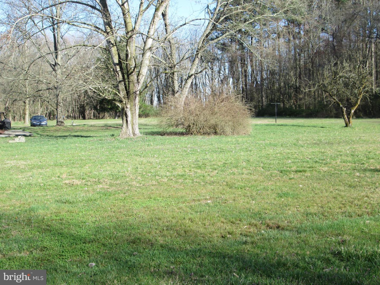 Photo 9 of 55 of 28149 Hickory Hill Rd mobile home