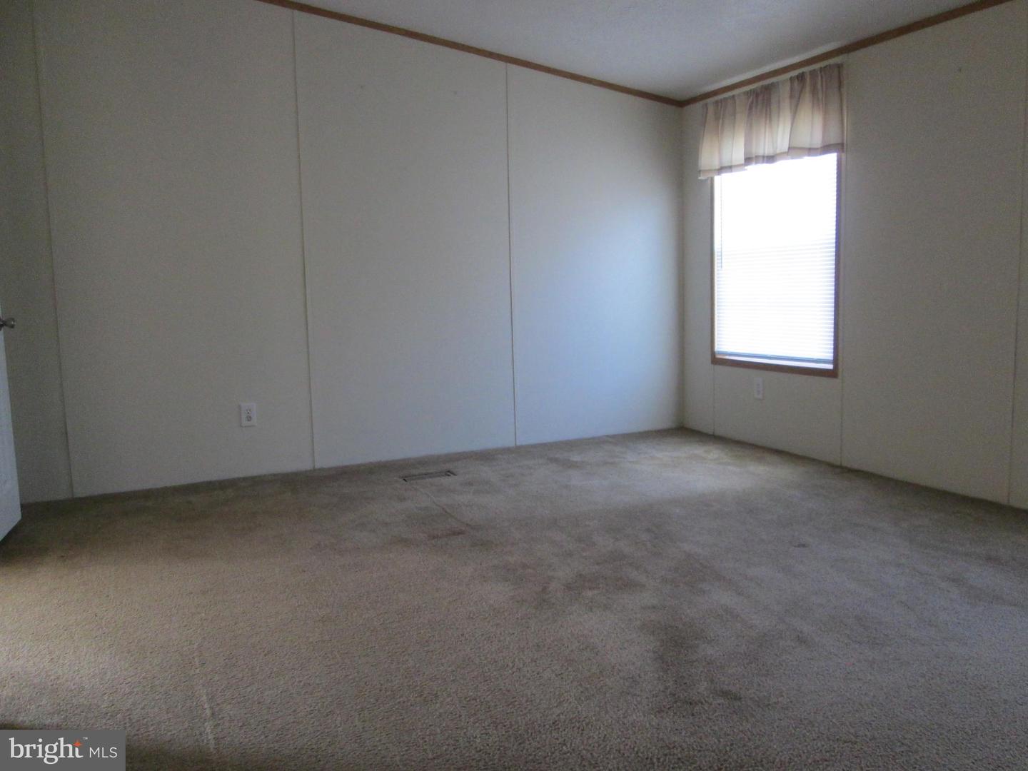 Photo 32 of 55 of 28149 Hickory Hill Rd mobile home