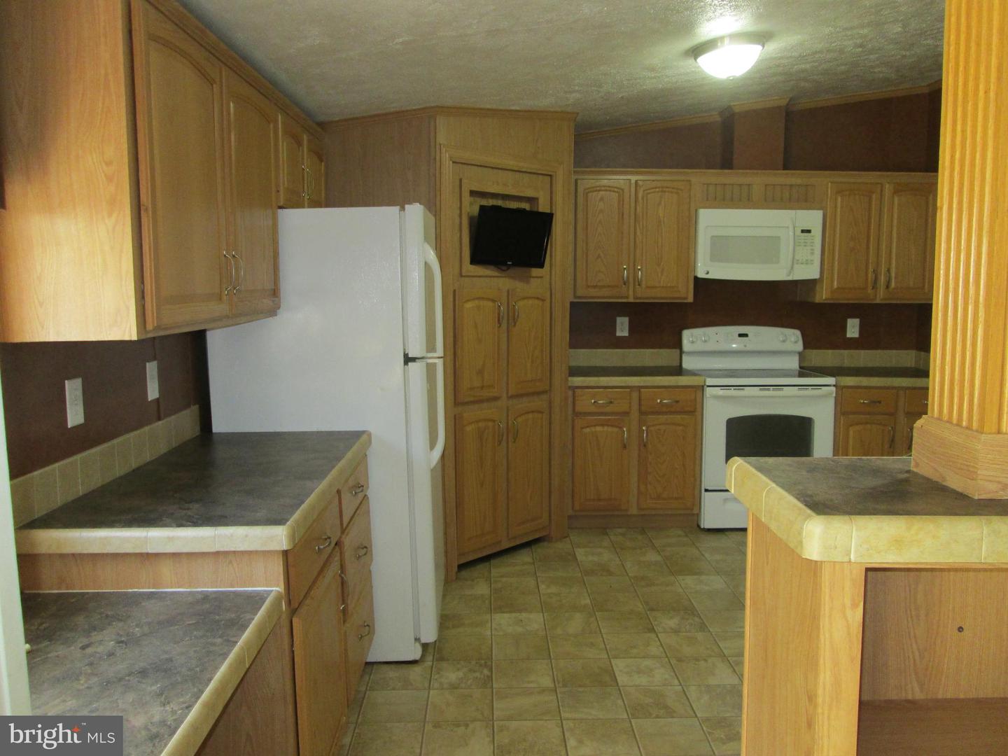Photo 41 of 55 of 28149 Hickory Hill Rd mobile home