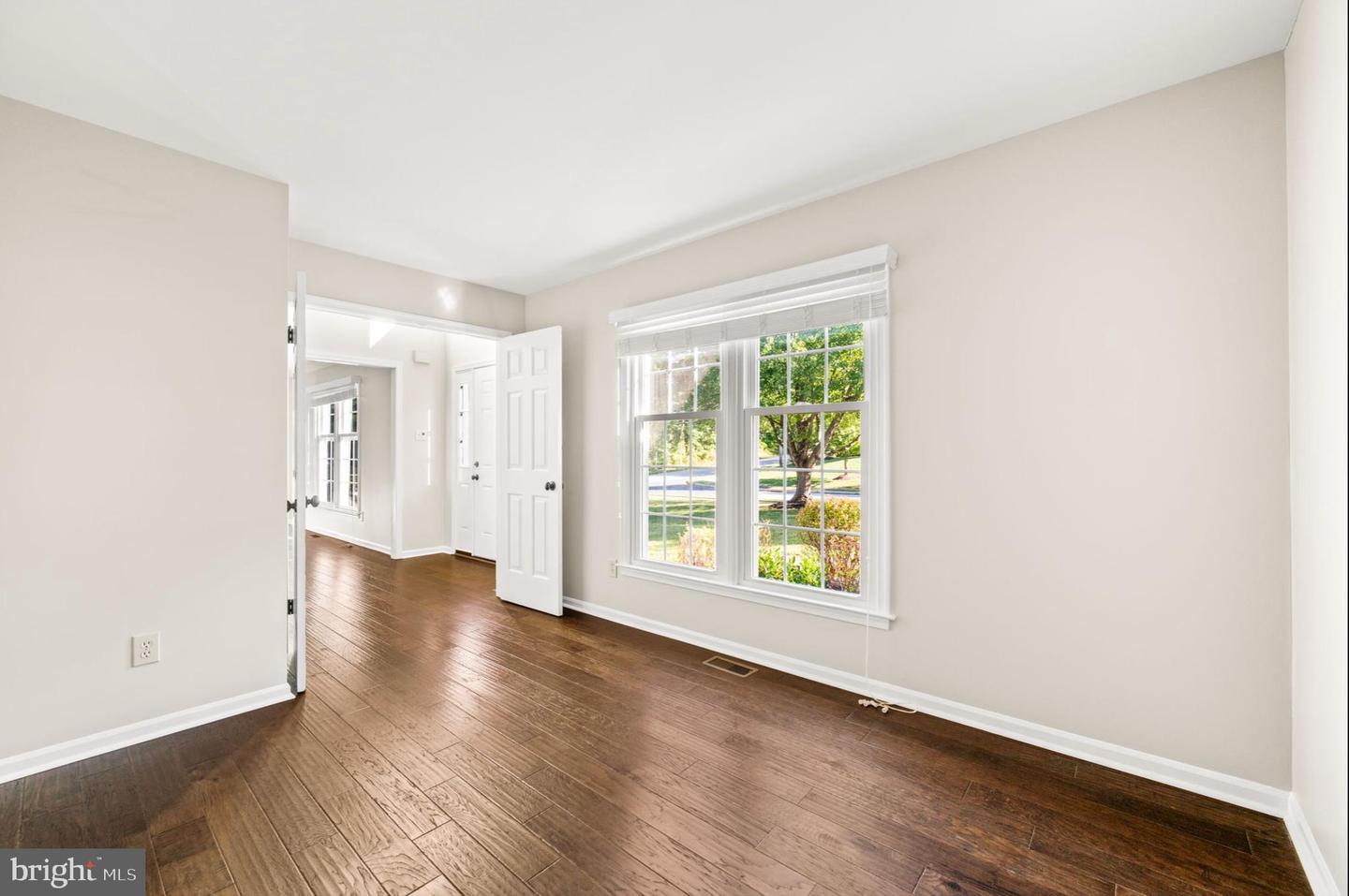 Photo 6 of 30 of 800 Robert Dean Dr house
