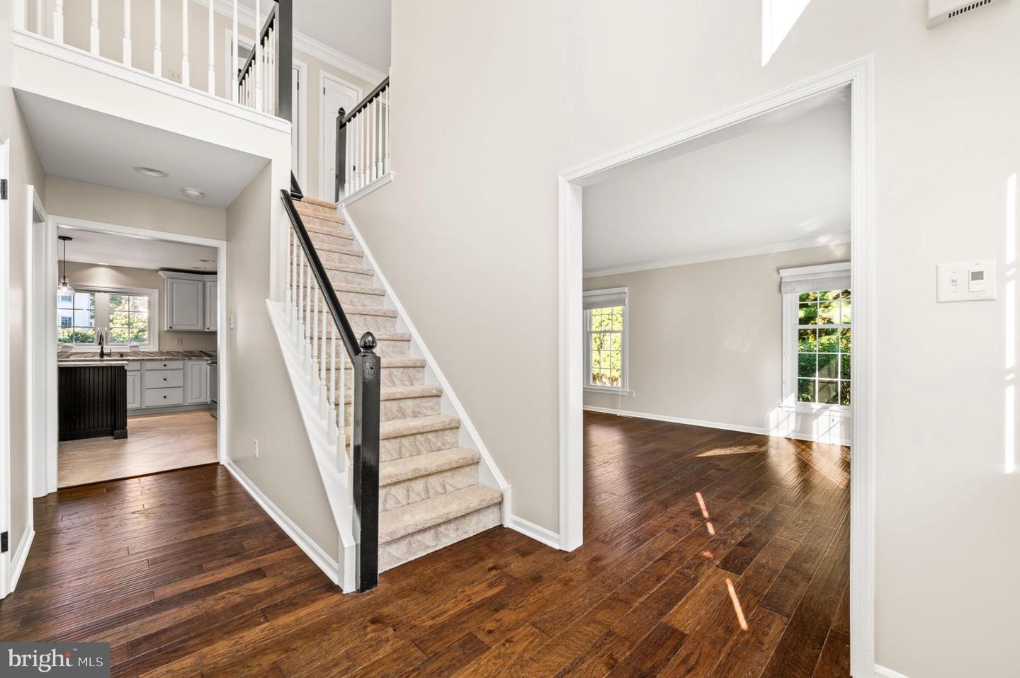 Photo 4 of 30 of 800 Robert Dean Dr house