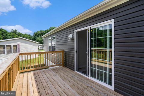 Manufactured Home in Media PA 5 Travelo LANE 25.jpg