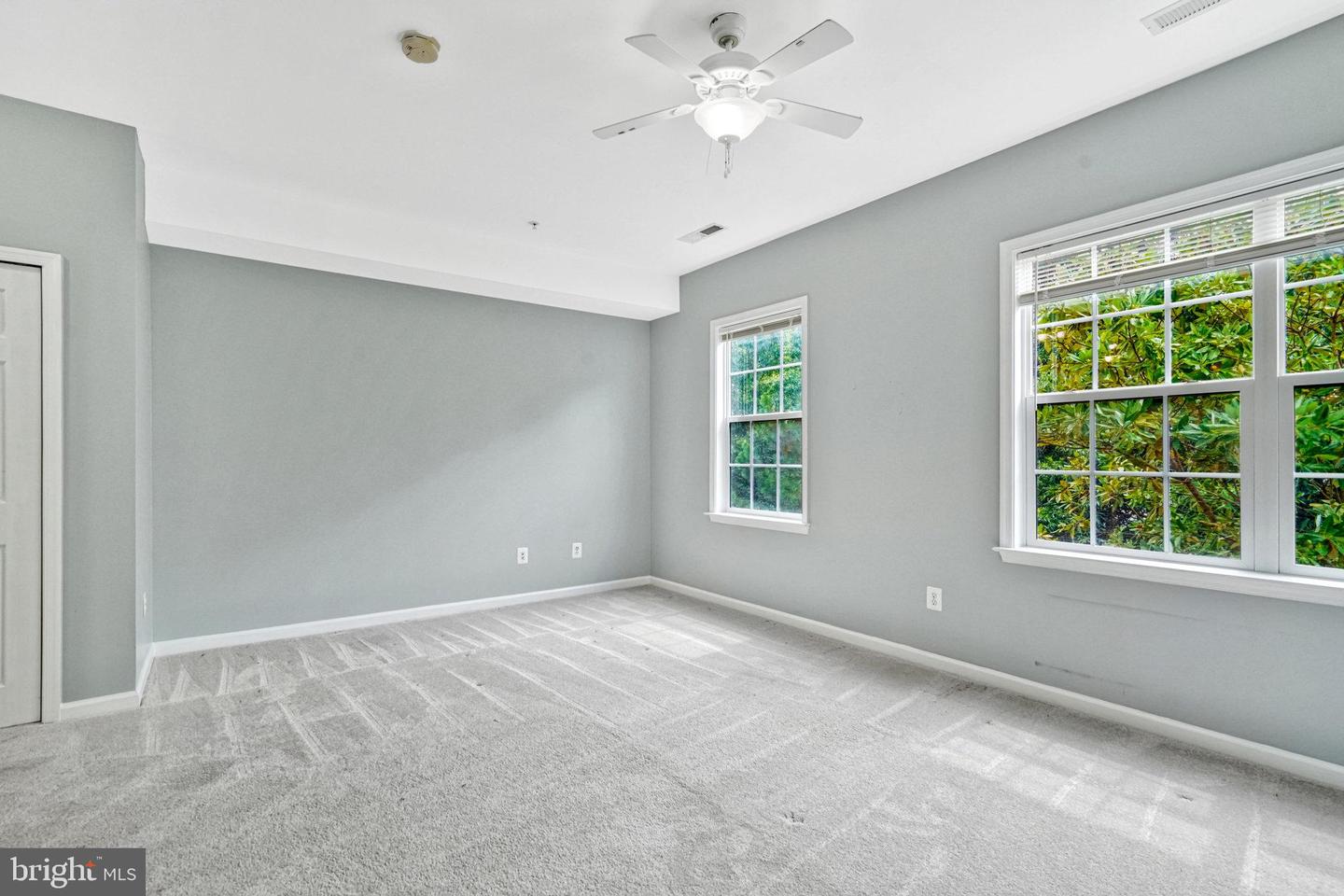Photo 13 of 16 of 7987 Avery Park Ct townhome