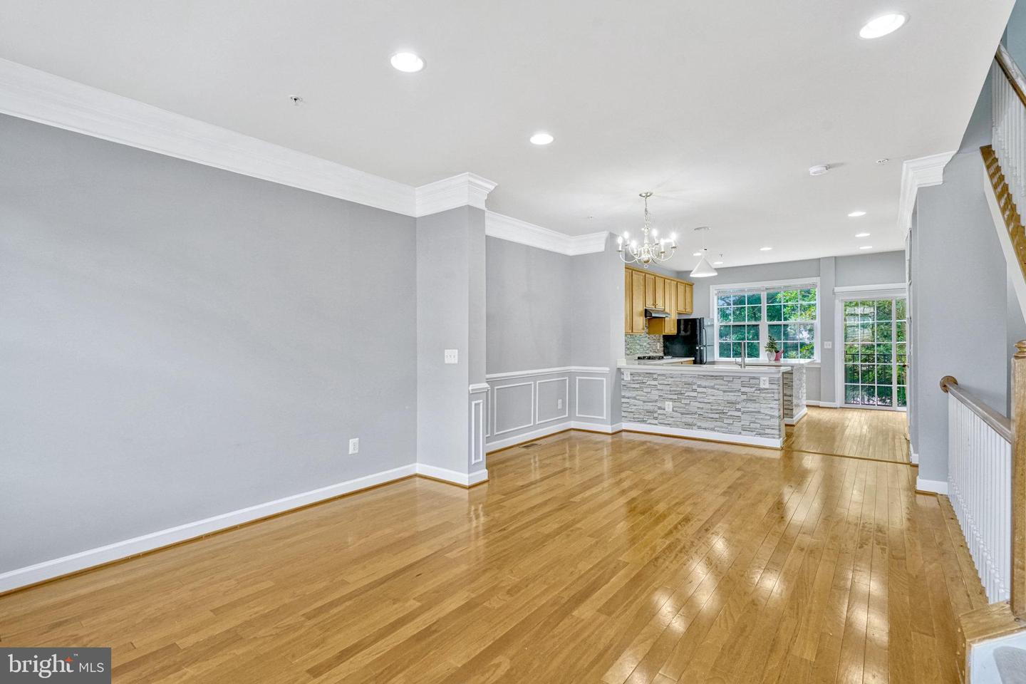 Photo 7 of 16 of 7987 Avery Park Ct townhome