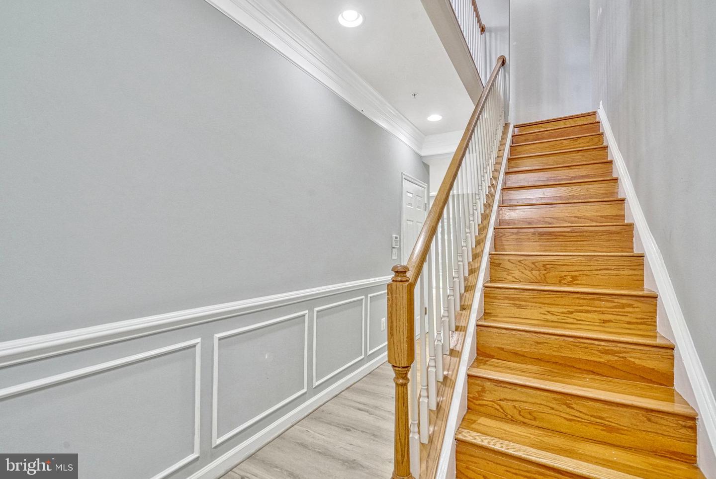 Photo 2 of 16 of 7987 Avery Park Ct townhome