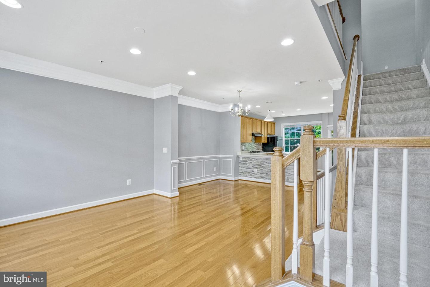 Photo 6 of 16 of 7987 Avery Park Ct townhome