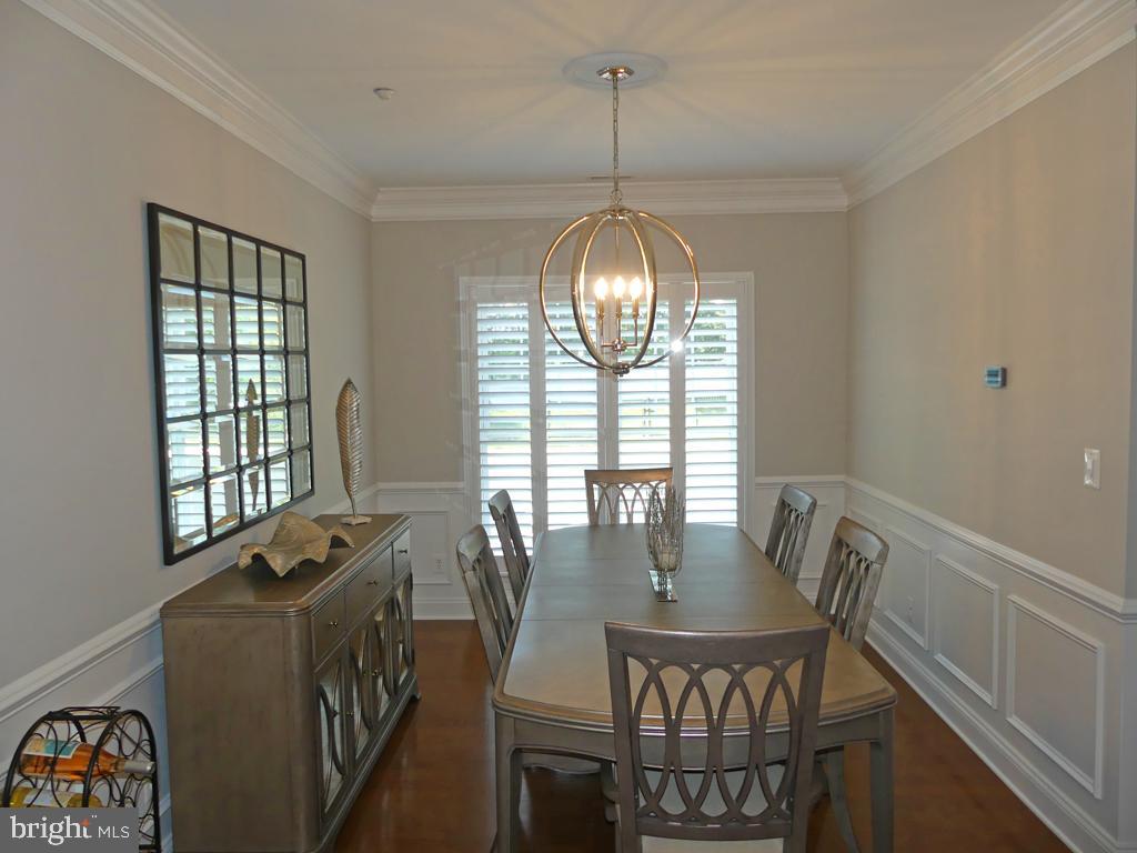 Photo 5 of 35 of 2523 Kenna Ct townhome