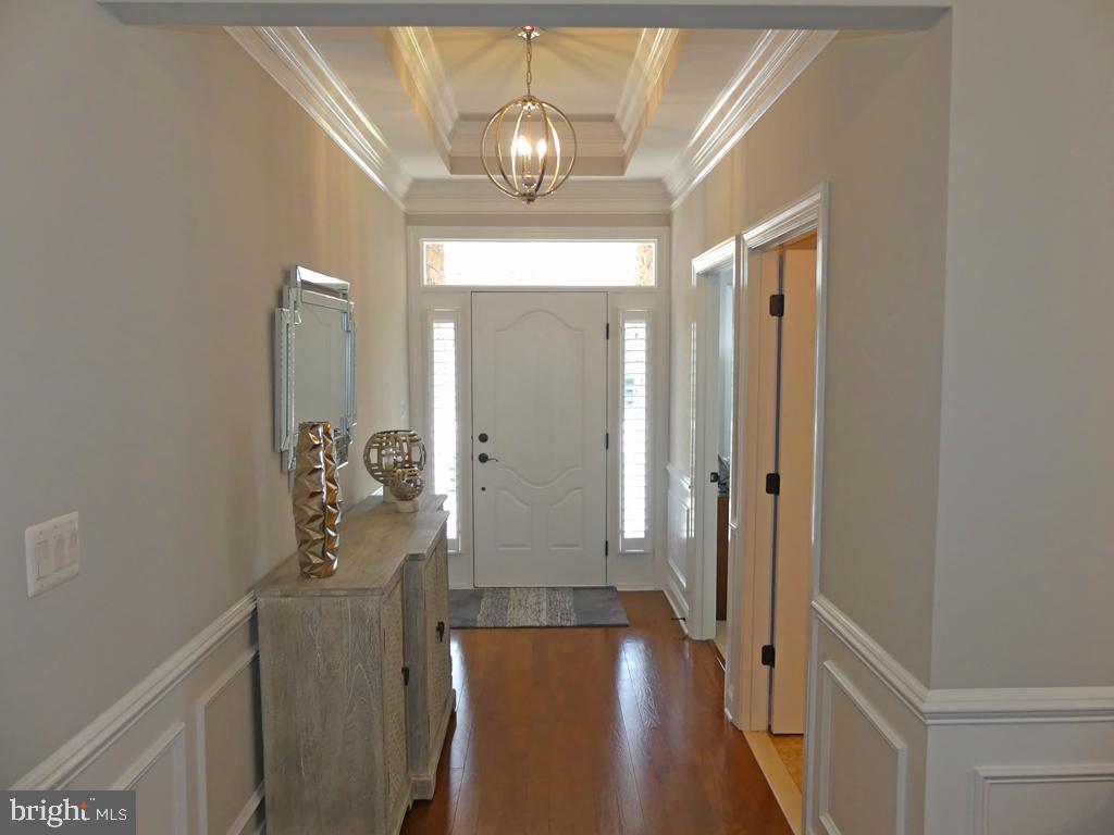 Photo 2 of 35 of 2523 Kenna Ct townhome