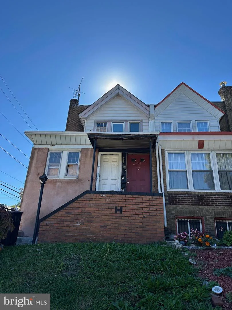 5700 W Oxford Street