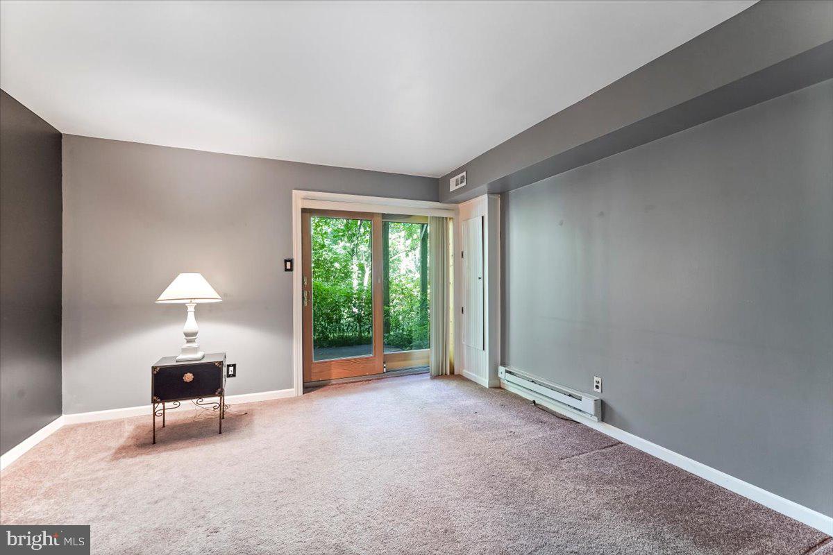 Photo 15 of 25 of 1209 Valley Dr townhome