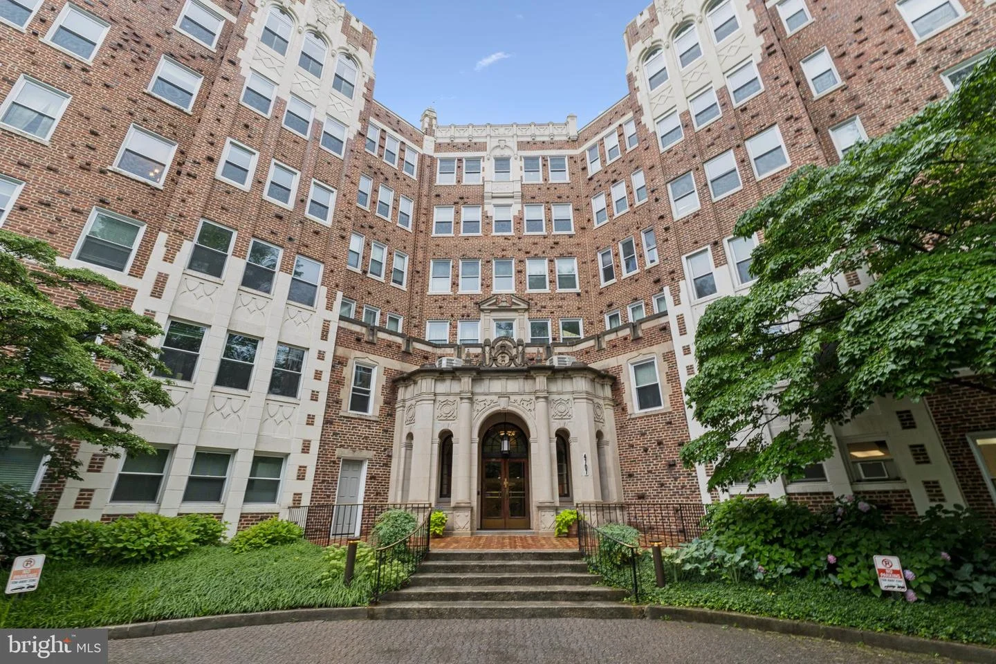 4707 Connecticut Avenue NW Unit #211 AND #213