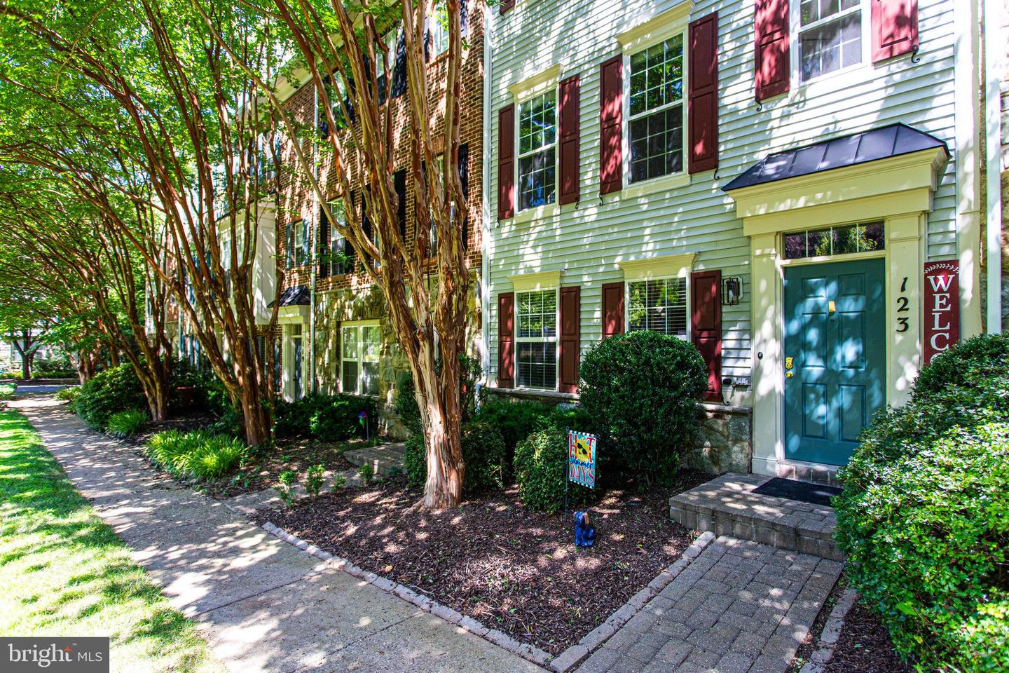 View Rockville, MD 20850 townhome