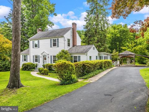 Single Family Residence in Silver Spring MD 2000 Wallace AVENUE.jpg