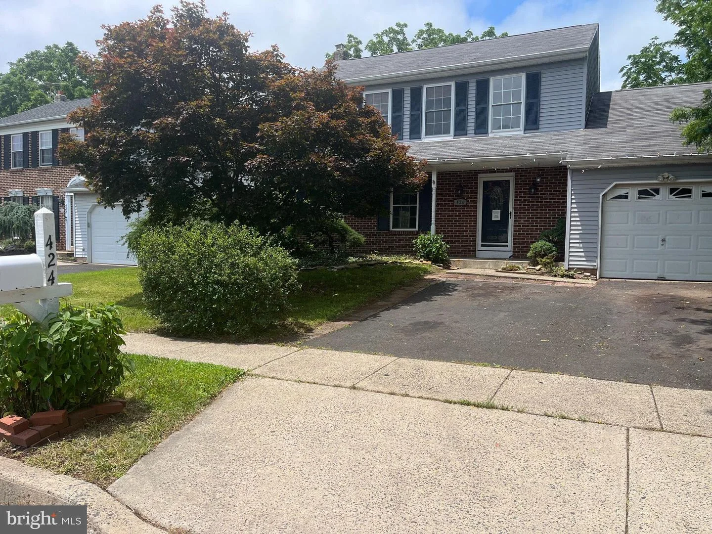 424 Dorchester Lane