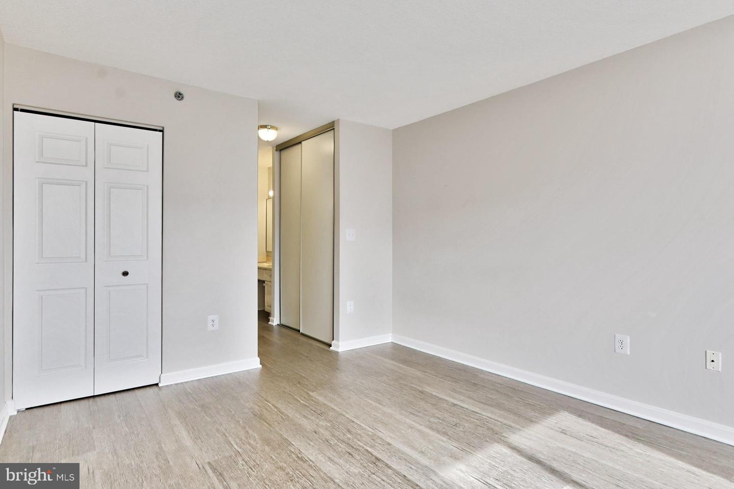 Photo 20 of 45 of 2121 Jamieson Ave #1208 condo