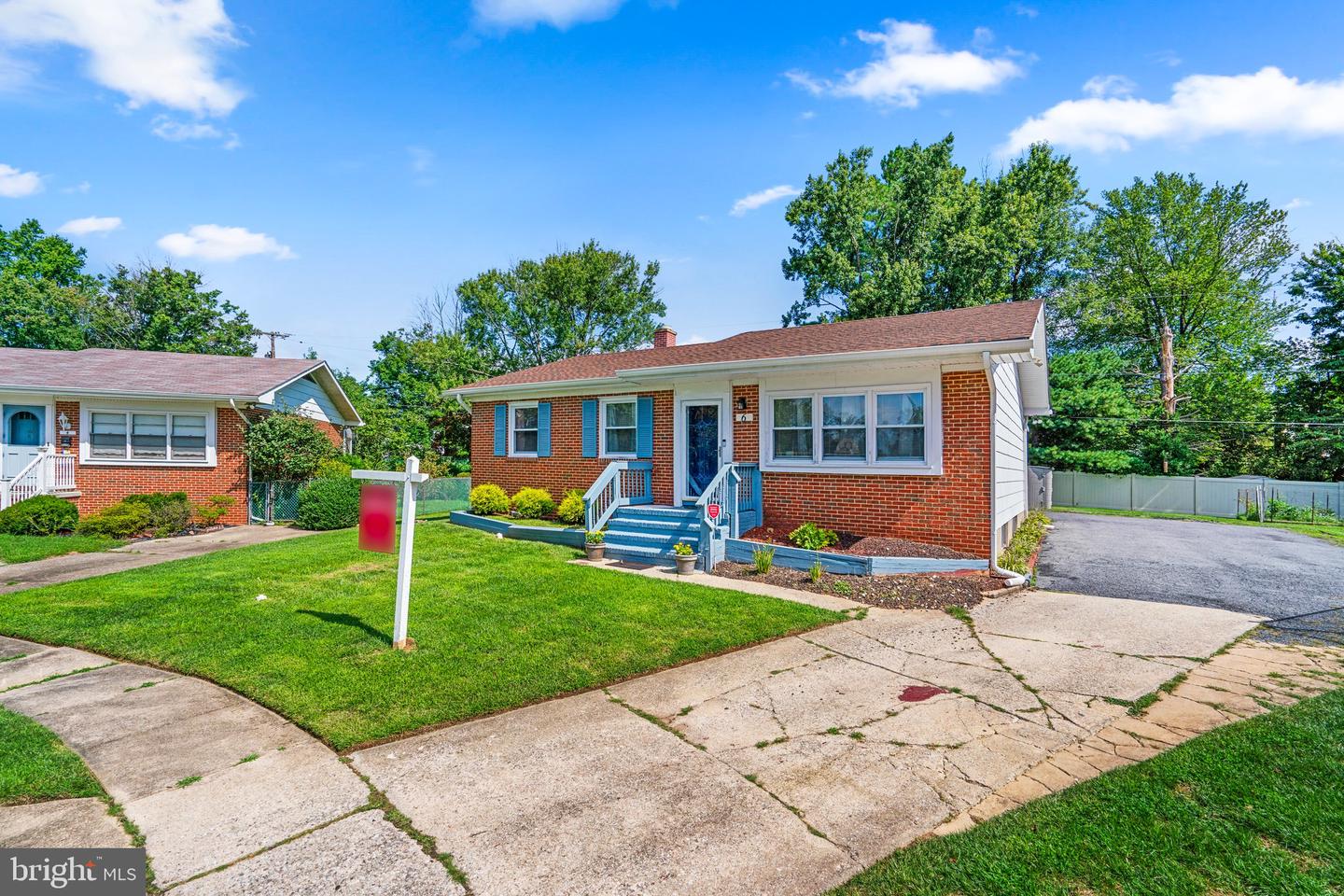Photo 4 of 42 of 6 Ivybrook Ct house
