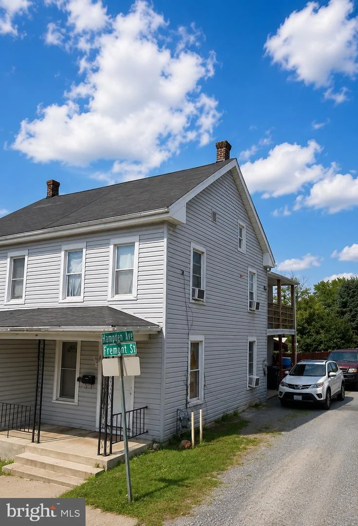 418 Freemont Street