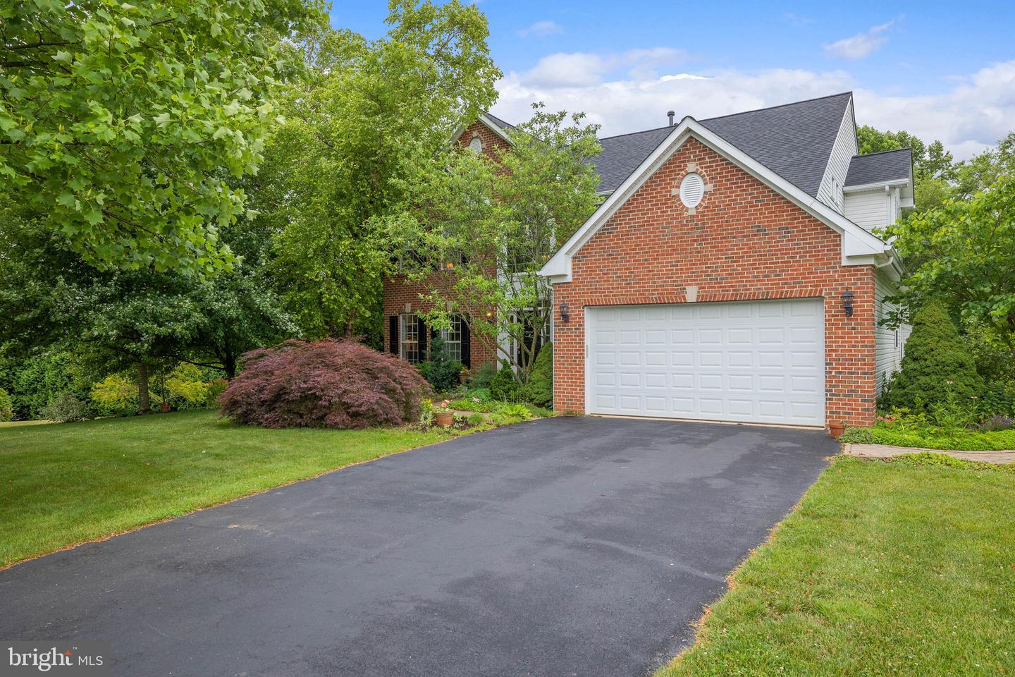 9 Brae Burn Cir