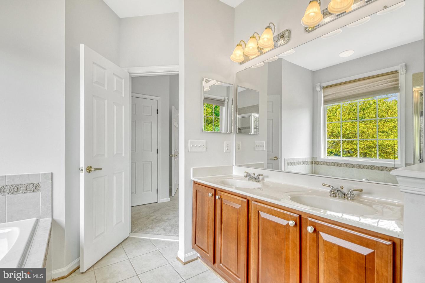 Photo 63 of 75 of 13266 Fieldstone Way house