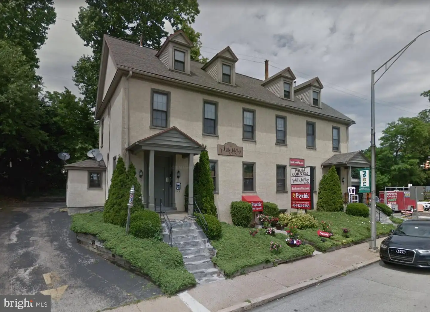 123-125 E Lancaster Avenue