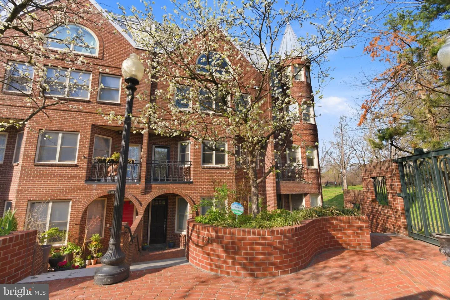 1215 28th Street NW Unit L4