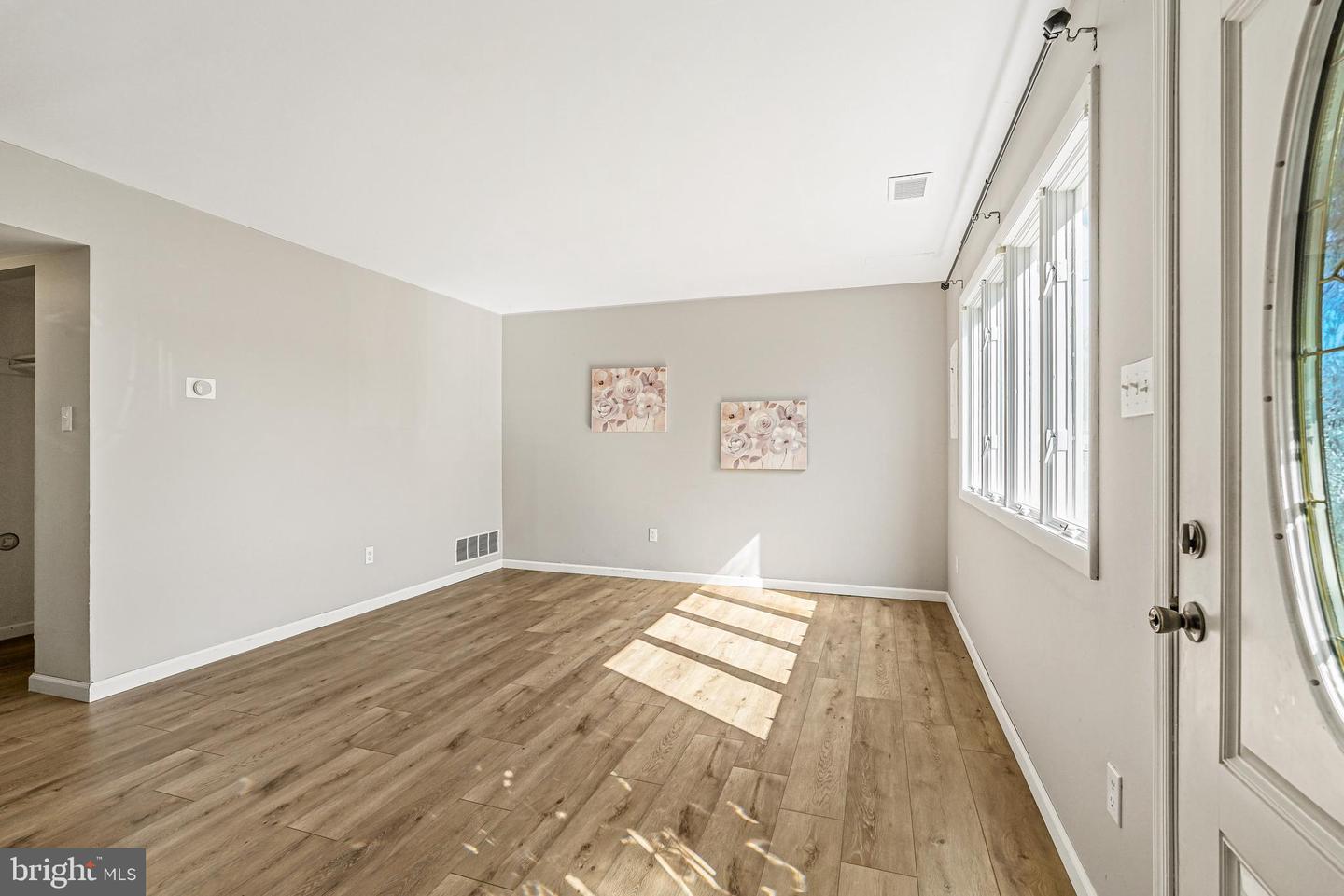 Photo 4 of 22 of 29 Hatteras Ct townhome