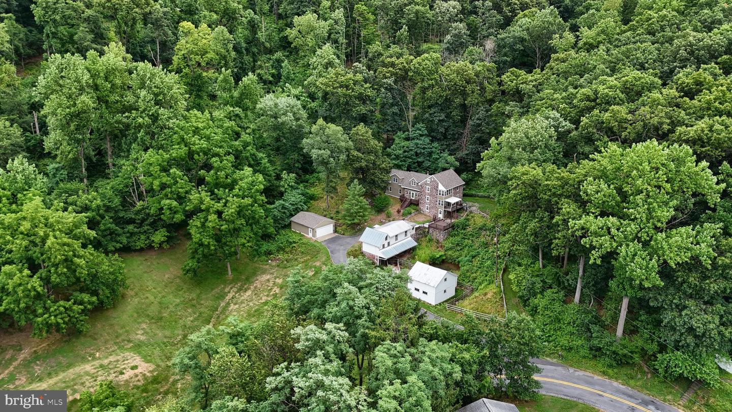 Photo 61 of 65 of 940 Newberry Rd house