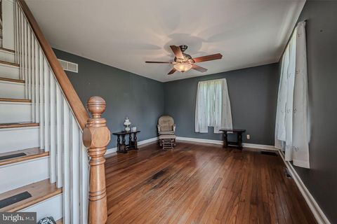 Single Family Residence in Newark DE 1214 Old Coochs Bridge Rd 9.jpg