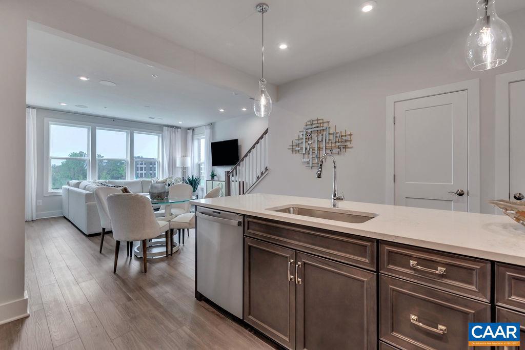 Photo 5 of 18 of 819 Wesley Ln #A townhome